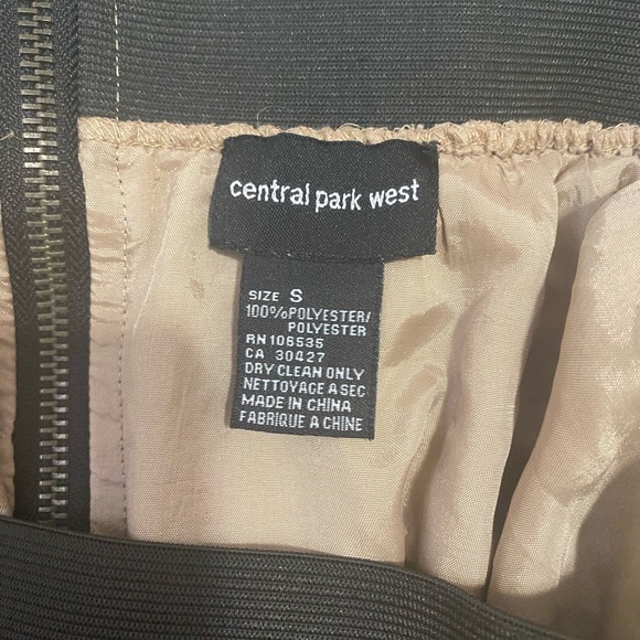 🔴2/$10 SALE🔴 Central Park West Pink Skirt Size Small - Picture 3 of 3